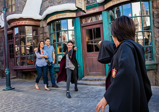 Ollivanders™ @ Universal Studios Hollywood - Themeparkplanner